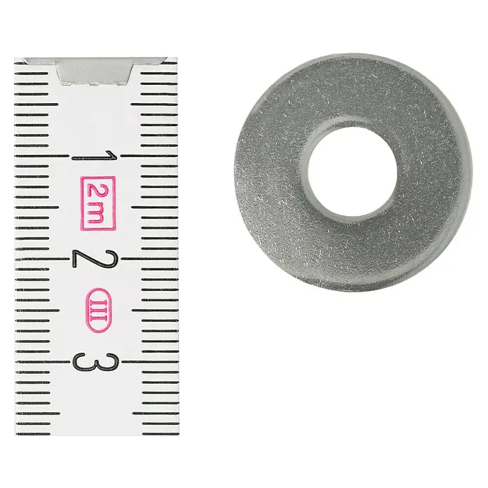 Profi Depot Bauscheibe A2 - Außendurchmesser: 25 mm, 100 Stk., Edelstahl - Nahaufnahme einer Unterlegscheibe neben einem Messschieber, der die geringe Größe des Produkts hervorhebt.
