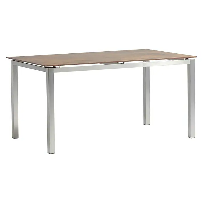 Acamp Gartenmöbel-Set Skye - 5 -tlg., Stapelbar, Silber/Braun - Ein moderner Esstisch mit einer Tischplatte in Holzoptik und einem Gestell aus gebürstetem Metall.