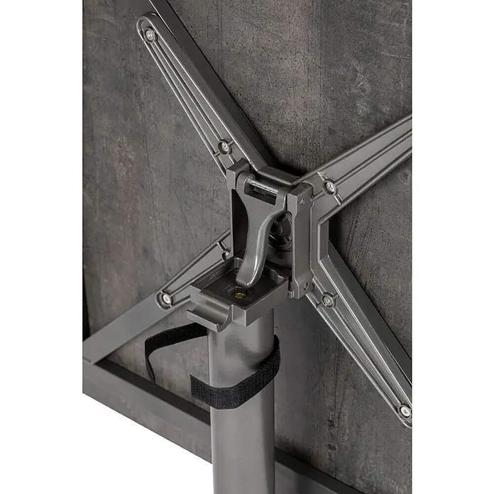 Acamp Gartentisch Acaplan - L x B x H: 80 x 80 x 75 cm, Aluminium, HPL, Quadratisch, Schwarz - Nahaufnahme der grauen Tischbeinbefestigung mit Kreuzstruktur und schwarzem Gurtband.
