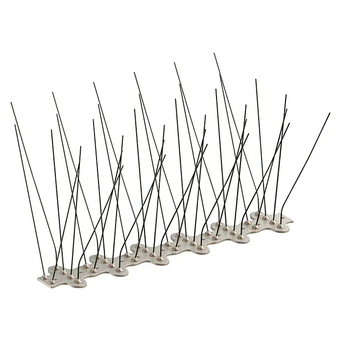 Sarei Taubenschutz Typ 2 - 33,3 x 20 x 20 cm, Sechsreihig - Nahaufnahme einer Reihe von Vogelabwehrspitzen auf einer Basis, die eine effektive Abschreckung gegen Vögel bietet.