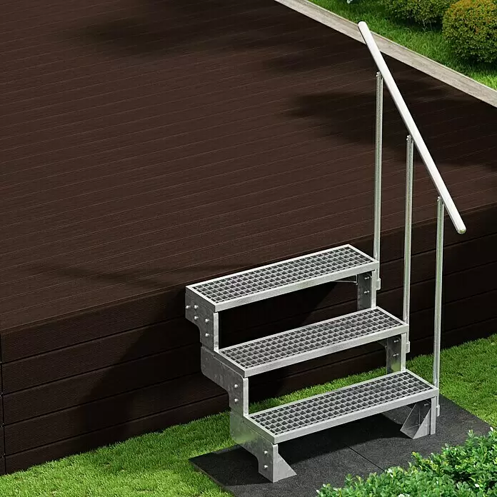 Dolle Außentreppe Gardentop - Gitterroststufen, Feuerverzinkte Geländerstäbe, Breite: 80 cm, Anzahl Stufen: 3 Stk., Geschosshöhe: 54 cm - 66 cm - Feuerverzinkte Stahltreppe mit Handlauf, die den Boden mit einer dunkelbraunen Holzterrasse verbindet.