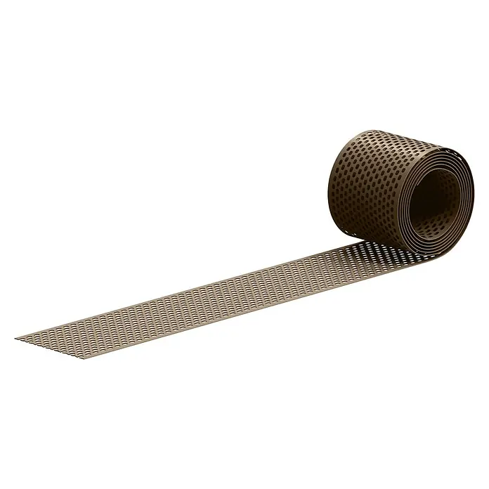 Sarei Vogelschutzgitter - 5 m x 100 mm, Braun - Nahaufnahme von perforiertem Stahlband auf einer Rolle.