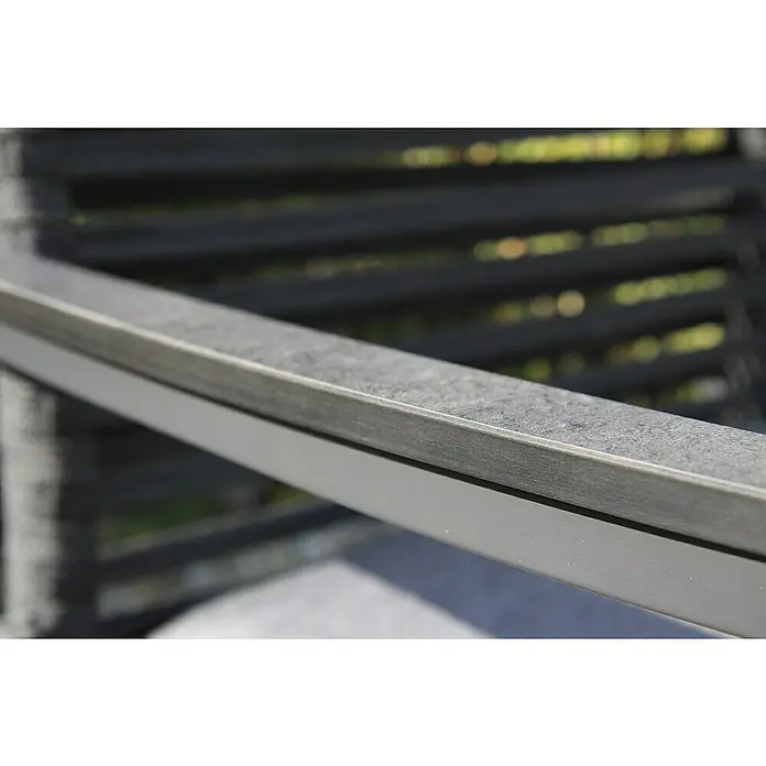 Acamp Gartenmöbel-Set New Jersey/HPL - 5 -tlg., Aluminium, HPL, Acatex, Schwarz, Stapelbar - Nahaufnahme eines grauen, modernen Gartenmöbelstücks. Das schlichte Design und die hochwertigen Materialien machen es zu einem Hingucker.