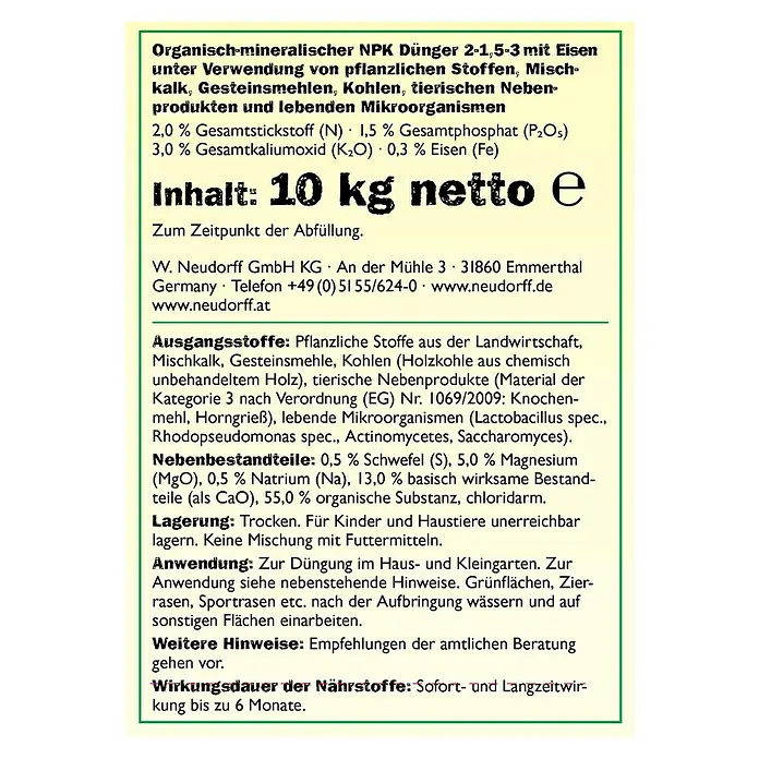 Neudorff Terra Preta Bodenverbesserer - 10 kg - Bild eines Etiketts für Organisch-mineralischer NPK Dünger 2-1,5-3 mit Eisen, einem Dünger für Pflanzen mit einer Nettomasse von 10 kg.