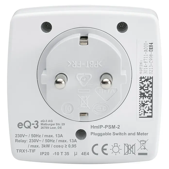 Homematic IP Smart-Steckdose Messgerät HmIP-PSM-2 - Innen, IP20, Weiß, 3.000 W, 13 A - Nahaufnahme eines weißen Homematic IP HmIP-PSM-2 Zwischensteckers mit technischen Details und Zertifizierungen.