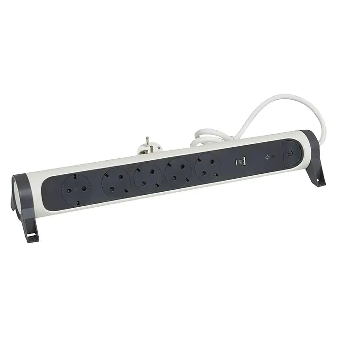 Legrand Base de enchufe múltiple con USB - x 5, Blanco/Negro, Longitud del cable: 1,5 m, IP20, Con interruptor - Una regleta blanca con cinco enchufes y puertos USB para cargar varios dispositivos.