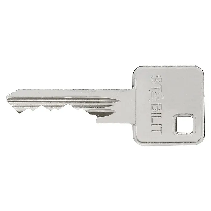 Stabilit Profilzylinder Extra - Baulänge innen: 28 mm, Baulänge außen: 28 mm, Anzahl Schlüssel: 4 Stk. - Nahaufnahme eines Schlüssels der Marke Stabilt, dessen Bart charakteristische Einschnitte aufweist und ein Vierkantloch besitzt.
