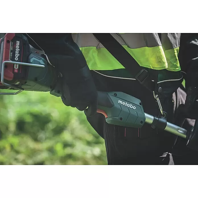 Metabo CAS 18V Akku-Rasentrimmer FSD 36-18 LTX BL 40 - 18 V, 2 Ah, Ohne Akku, Schnittbreite Faden: 40 cm - Anwendungsbeispiel