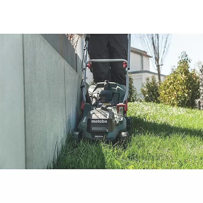 Metabo CAS 18V Akku-Rasenmäher RM 36-18 LTX BL 36 - 18 V, Ohne Akku, 5,2 Ah, Schnittbreite: 36 cm - Anwendungsbeispiel