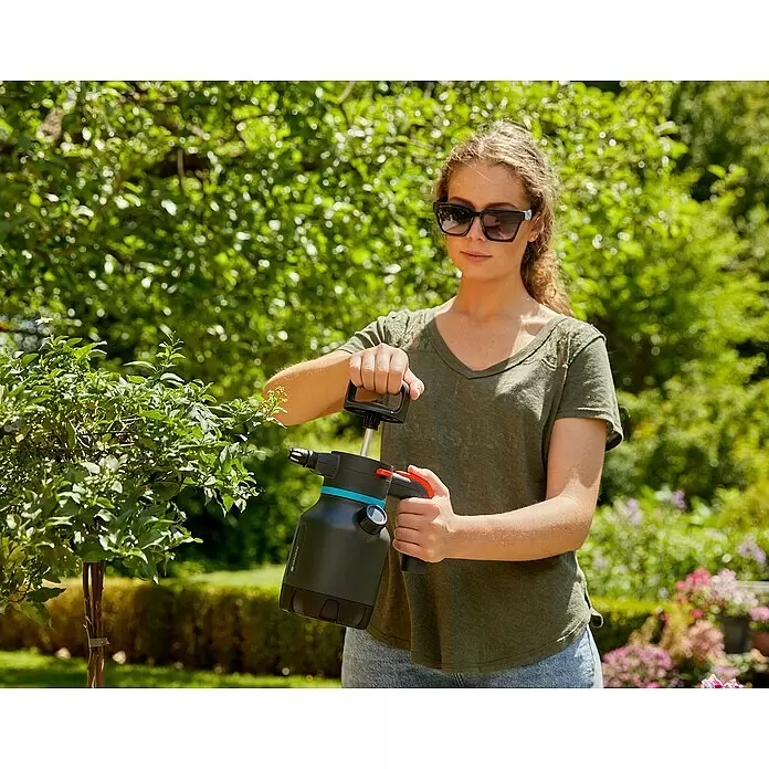 Gardena Drucksprüher - 1,25 l - Anwendungsbeispiel