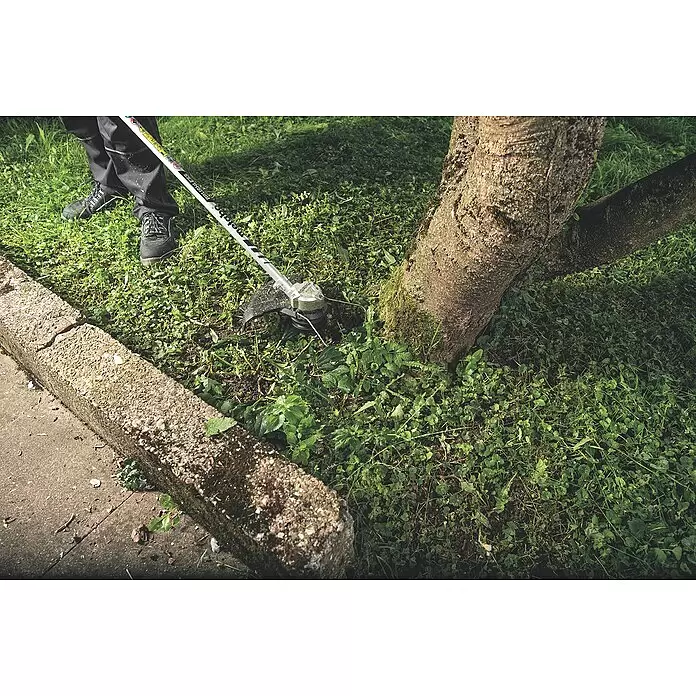 Metabo CAS 18V Akku-Rasentrimmer RTD 18 LTX BL 30 - 18 V, 2 Ah, Ohne Akku, Schnittbreite Faden: 30 cm - Anwendungsbeispiel