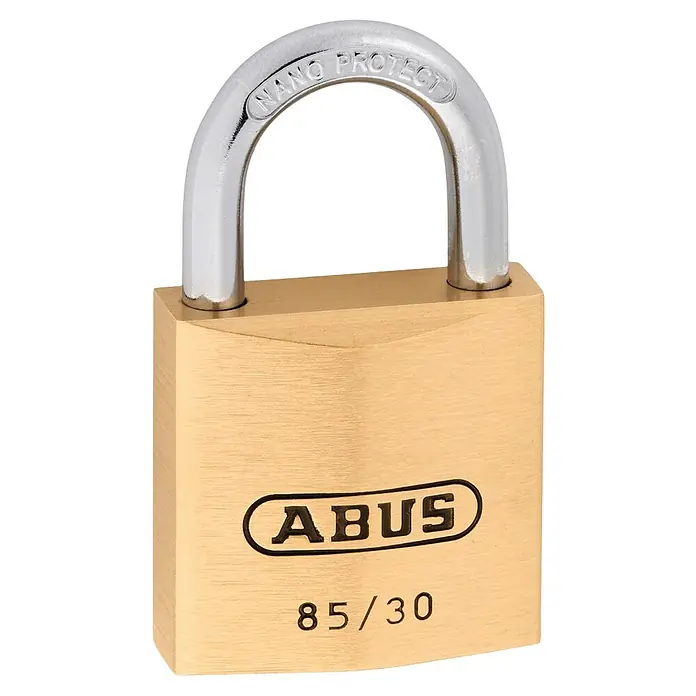 Abus Vorhängeschloss 85/30 Gleichschließend - B x H: 30 x 51 mm, Bügelstärke: 5 mm, Messing - Nahaufnahme eines ABUS 85/30 Vorhängeschlosses mit Nano Protect Beschichtung, das für Sicherheit und Langlebigkeit steht.