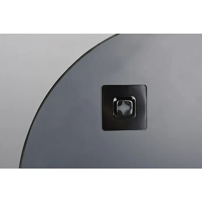 Rahmenspiegel Mila - Durchmesser: 50 cm, Schwarz, Metall - Detailaufnahme eines runden, modernen Spiegels mit einer schwarzen Halterung zur Wandbefestigung, ideal für stilvolle Badezimmer.