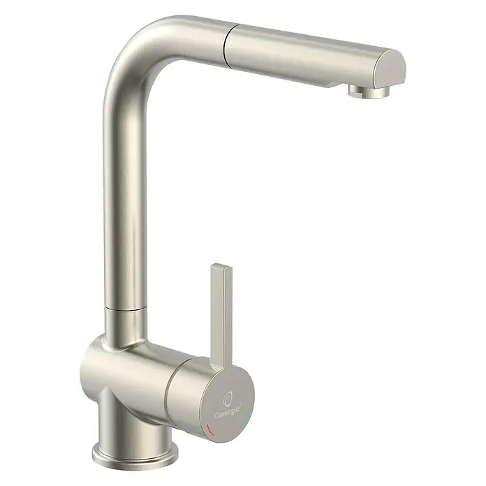 Camargue Spültischarmatur Adria - Edelstahl, Matt - Nahaufnahme eines Camargue Küchenarmatur mit schwenkbarem Auslauf und Einhebelmischer in modernem Design.