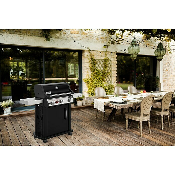 Weber Gasgrill Spirit E-325S GBSAnzahl Brenner: 3, Hauptgrillfläche: 61 x 45 cm, 9,38 kW Mood Shot