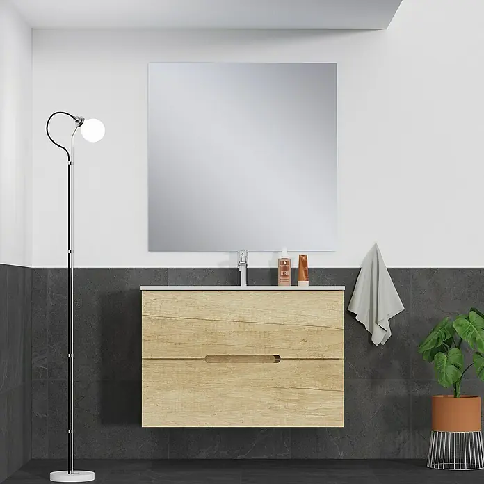 Artysan Mueble bajo de lavabo India Slim - L x An x Al: 39 x 80 x 54 cm, Nature - Baño con tocador de madera y un gran espejo encima. Una lámpara de pie y una planta realzan el diseño moderno.