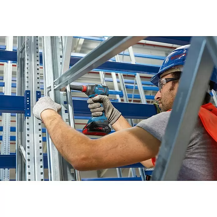 Bosch Professional AMPShare 18V Akku-Drehschlagschrauber GDX 18V-200 - 18 V, Ohne Akku, 200 Nm, Ohne Koffer - Anwendungsbeispiel