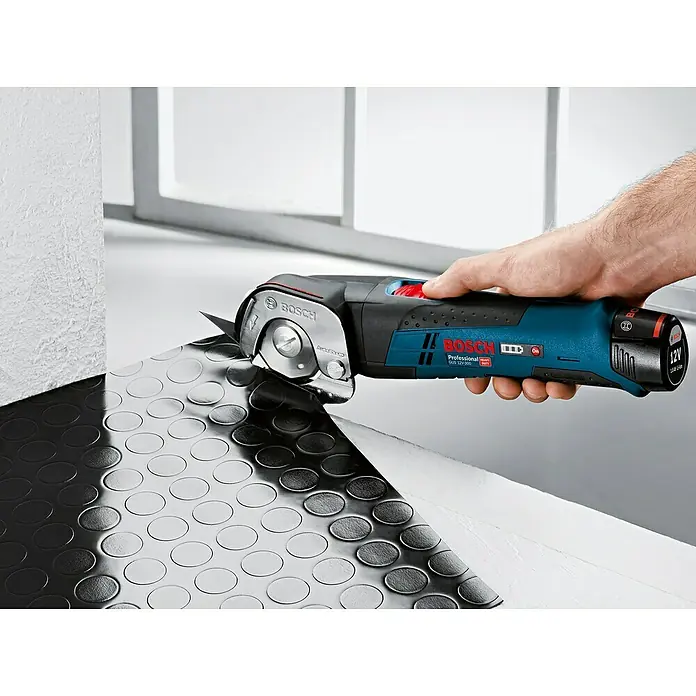Bosch Professional Akku-Universalschere GUS 12V-300 - 12 V, Ohne Akku, Leerlaufhubzahl: 700 /min - Der Bosch Akku-Universalschneider GUS 12V-300 Professional schneidet mit Präzision verschiedene Materialien.