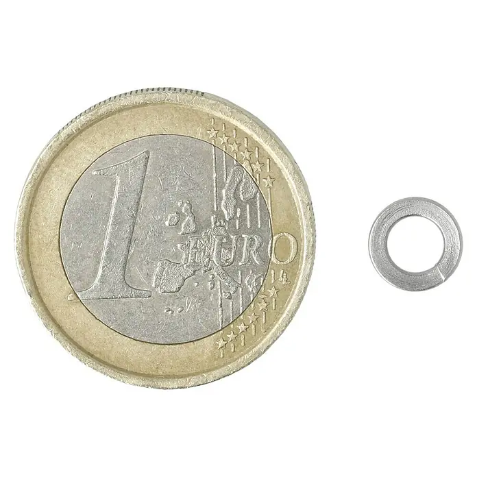 Federring A2 - Innendurchmesser: 4,1 mm, Edelstahl, 16 Stk. - Ein Euro-Münze und eine kleine silberne Unterlegscheibe, die die Größenverhältnisse verdeutlichen.