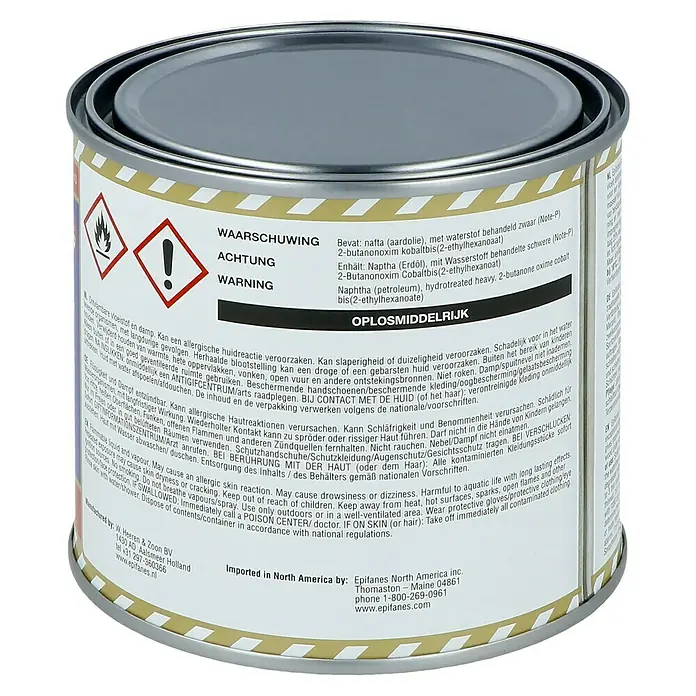 Epifanes Klarlack - 500 ml - Dose Epifanes Klarlack mit Warnhinweisen zu Inhaltsstoffen und Gefahren, inklusive Herstellerinformationen.