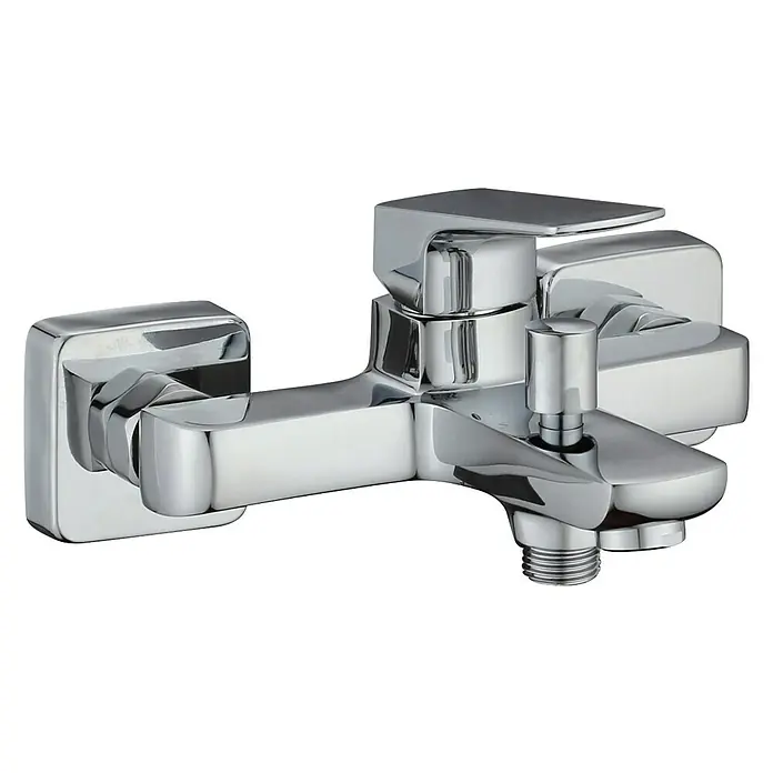 IO Marriot Grifo monomando de bañera - Cromo, Brillante - Elegante grifo de baño cromado con un diseño moderno para baños con estilo. Elaboración de alta calidad y fácil instalación caracterizan este grifo.