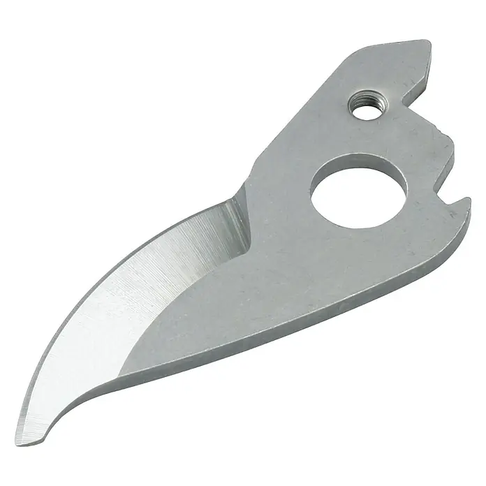 Gardena Ersatzmesser Superior - Passend für: Gardena Baumschere BP 30 - Nahaufnahme einer silbernen Gartenschere Klinge mit scharfer Schneide, Befestigungslöchern und robuster Konstruktion auf schwarzem Hintergrund.