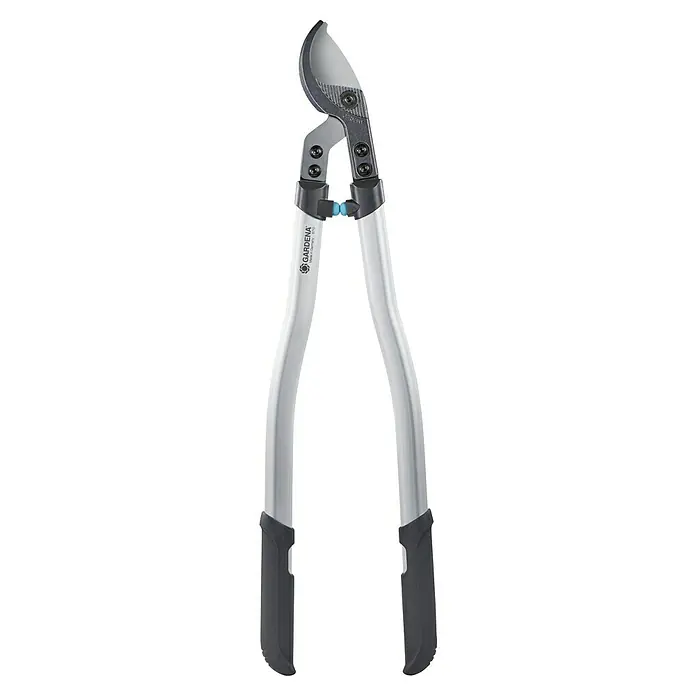Gardena Premium Hand-Astschere 700 B - Länge: 70 cm, Max. Aststärke: 40 mm, Stahl, Silber/Schwarz - Eine detailaufnahme einer Gardena Astschere mit Aluminiumgriffen und Präzisionsschliff für müheloses Schneiden. Ideal für den Baumschnitt.