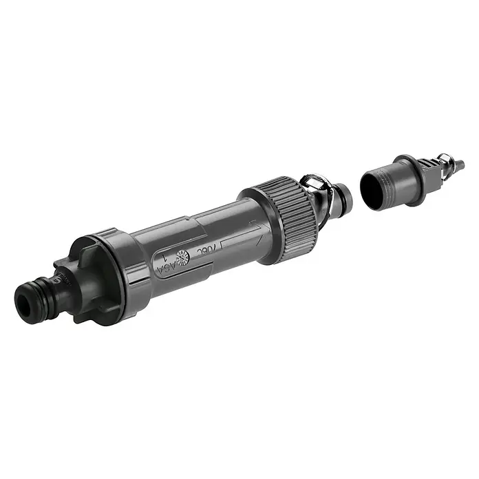 Gardena Micro-Drip Bewässerungs-Set Pflanztöpfe M automatic Start-Set - Passend für: Bis zu 7 Blumentöpfe und 3 Pflanztröge - Nahaufnahme eines Gardena Wasserfilters mit Schnellanschluss, ideal für sauberes Gartenwasser.
