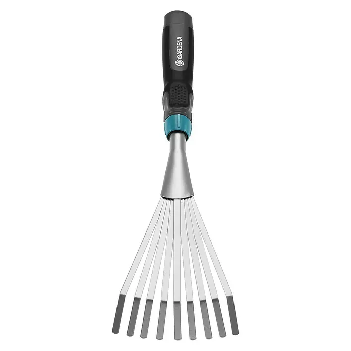 Gardena Comfort Kleingeräte-Set - 3 -tlg. - Gardena Fächerbesen verstellbar: Ein vielseitiges Gartengerät mit verstellbaren Zinken für effizientes Zusammenkehren von Laub und Gartenabfällen.
