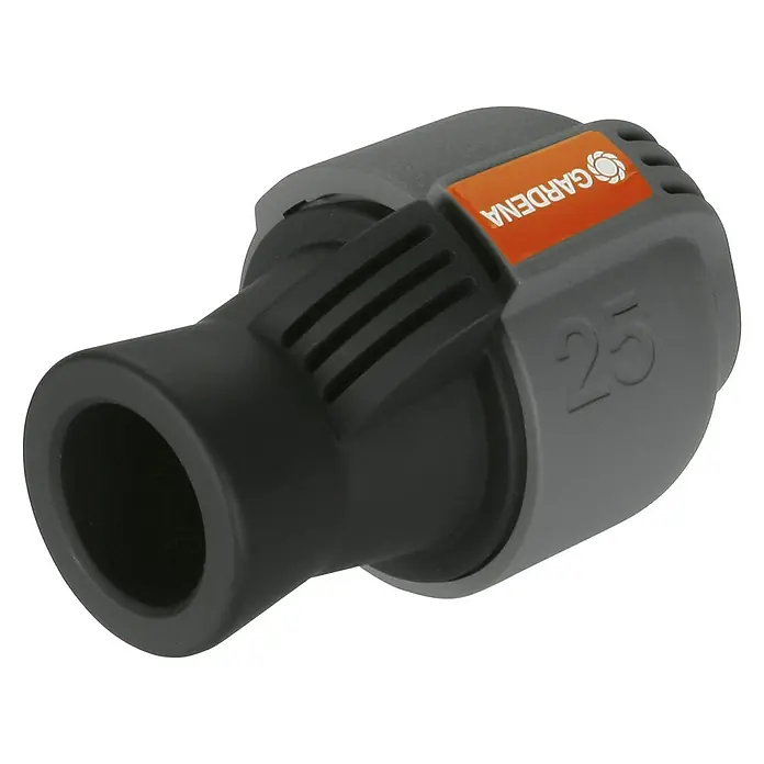 Gardena Sprinklersystem Viereckregner OS 140 Komplettset - Max. Regnerfläche: 140 m², 10 -tlg. - Gardena Verbinder für Gartenschläuche mit dem GARDENA Logo auf orangefarbenem Hintergrund und der Aufschrift 25 auf grauem Hintergrund.
