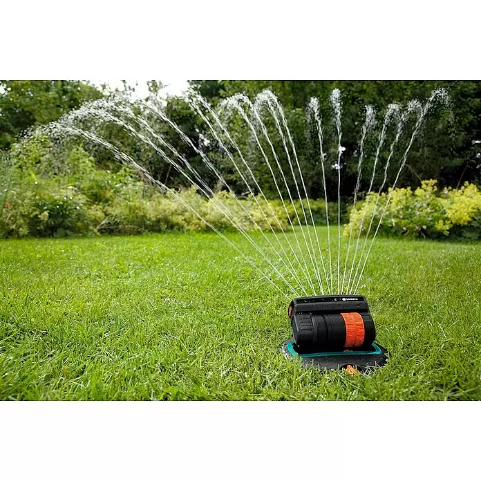 Gardena Sprinklersystem Viereckregner OS 140 - Max. Regnerfläche: 140 m², 1 -tlg. - Anwendungsbeispiel