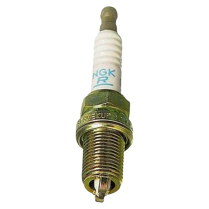 NGK Bujía de encendido DPR6EB9 - Material electrodo central: Cobre - Primer plano de una bujía NGK, mostrando la marca y los detalles de diseño.