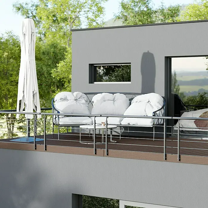 Solid Elements Juego de barandilla - Aluminio, Antracita, Largo: 1.500 mm, Montaje lateral - Balcón acogedor con un elegante sofá lounge y sombrilla cerrada. Relajación pura en la terraza moderna con vistas panorámicas.