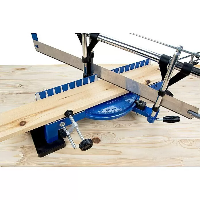 Alpha Tools Gehrungssäge - Schnittbreite: 110 mm - 160 mm, Schnitthöhe: 100 mm - Anwendungsbeispiel