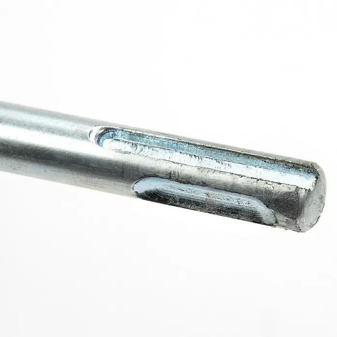 Wendelrührer mit SDS BohrschaftDurchmesser Rührer: 90 mm, Zink - Nahaufnahme eines Metallbohrers mit Fokus auf die Details der Spitze, die für präzise Bohrarbeiten konzipiert ist.