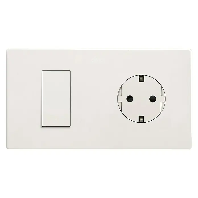 Simon 270 Combinación de interruptores + enchufe - x 2, Vertical, Blanco, Colocar, IP20 - Primer plano de un enchufe blanco y un interruptor de luz sobre una superficie negra.