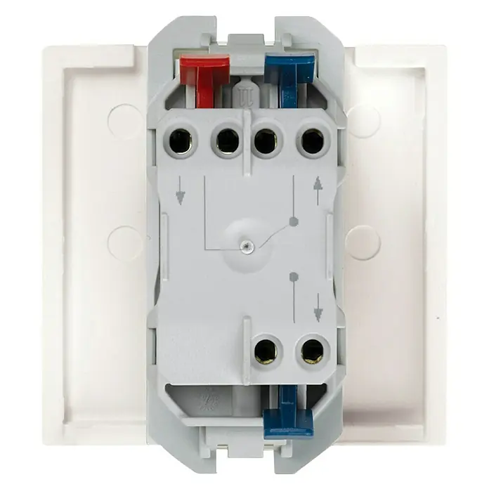 Simon 270 Conmutador - Blanco, 10 A, Colocar - Primer plano de un interruptor de luz blanco con múltiples puntos de conexión, diseñado para instalación en pared.