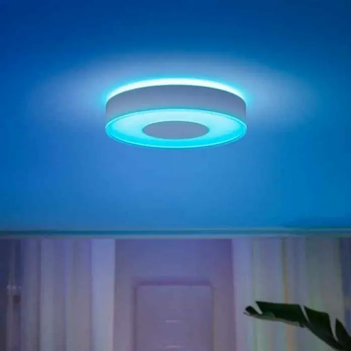 Philips Hue LED-Deckenleuchte rund White & Color Ambiance Infuse M - 33,5 W, Ø x H: 38,1 x 8,4 cm, Weiß, Mehrfarbig - Moderne LED-Deckenleuchte mit blauem Lichteffekt. Diese stilvolle Lampe sorgt für eine angenehme Atmosphäre im Raum.