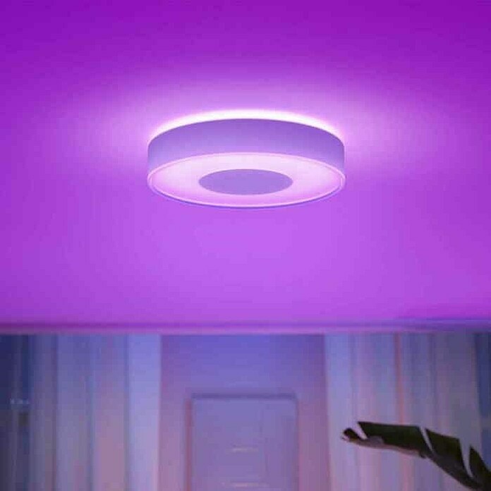 Philips Hue LED-Deckenleuchte rund Waca Infuse33,5 W, Ø x H: 38,1 x 8,4 cm, Weiß, Mehrfarbig Use Shot