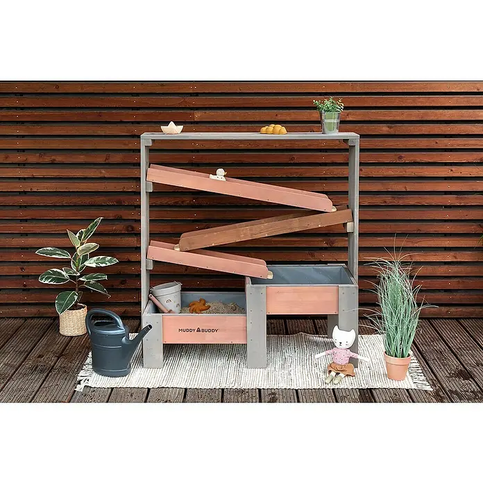 Muddy Buddy Wasserbahn Aqua Tower - Holz, Puderrosa - Der Muddy Buddy Spieltisch mit Wasserrutsche bietet Spaß für Kinder. Mit Sandkasten und Stauraum, perfekt für den Garten.