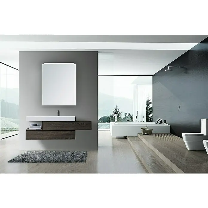 DSK LED-Spiegelschrank Aluminio Vegas - B x H: 50 x 60 cm, Aluminium, Silber - Elegantes Badezimmer mit einem modernen Waschtisch mit Spiegel, einer freistehenden Badewanne und einer ebenerdigen Dusche.