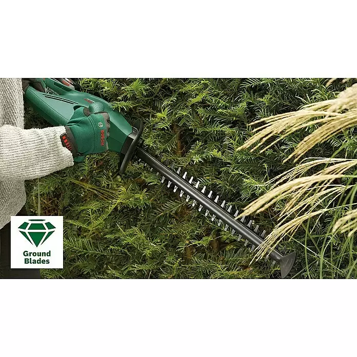 Bosch Power for All 18V Akku-Heckenschere EasyHedgeCut 18V-45 - 18 V, Li-Ionen, Ohne Akku, Schnittlänge: 40 cm - Anwendungsbeispiel