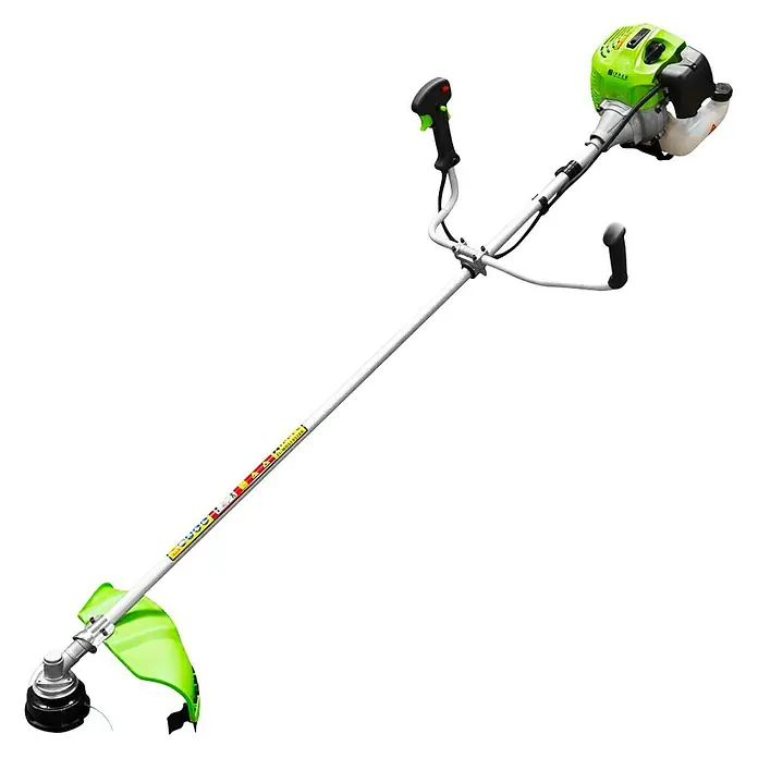 Zipper Benzin-Motorsense ZI-MOS145JAK - 1.450 W, Schnittbreite Faden: 43 cm - Der Ripper Motorsense ist ein leistungsstarkes Gartengerät zum Trimmen von Gras und Gestrüpp. Ideal für präzise Rasenpflege.
