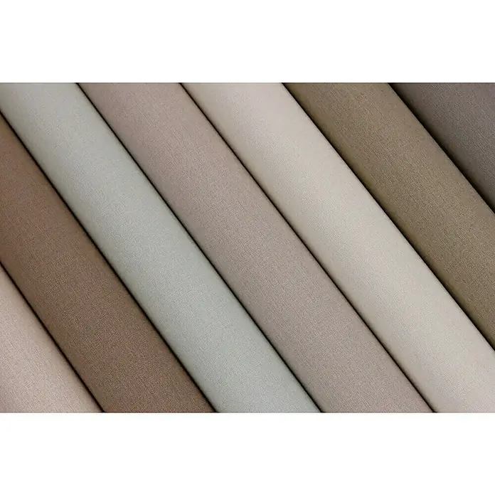 Rasch Salsa Vliestapete Textilstruktur - Mint, Uni, 10,05 x 0,53 m - Nahaufnahme von Stoffmustern in verschiedenen Brauntönen. Die Texturen und Farbenvielfalt der Stoffe sind gut erkennbar.