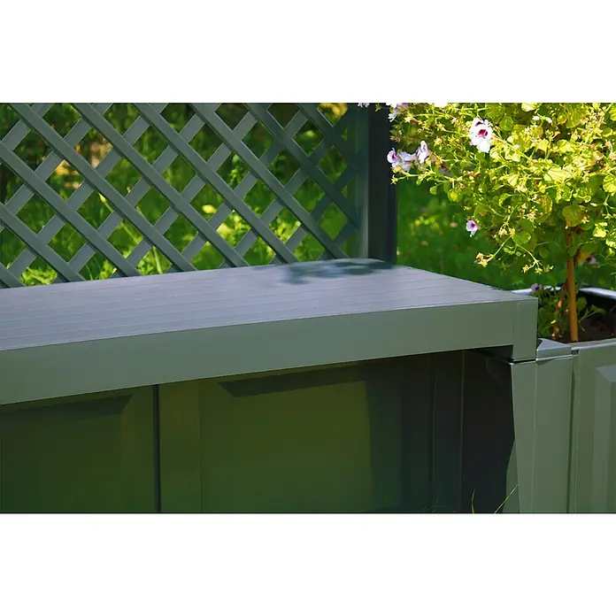 KHW Gartenbank Kopenhagen - B x T x H: 174 x 49 x 139 cm, Anthrazit - Detailaufnahme einer stilvollen, grünen Gartenbank mit integriertem Stauraum und dekorativem Rankgitter im Hintergrund.
