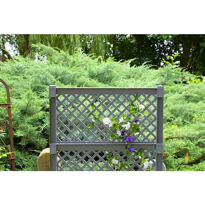 KHW Sichtschutz-Rankgitter - 100 x 140 cm, Grau - Das Rankgitter aus grauem Kunststoff bietet eine ideale Kletterhilfe für Pflanzen und dient als dekorativer Gartenzaun.