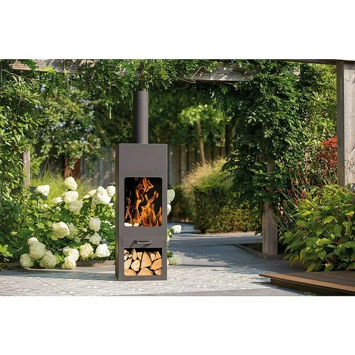 RedFire Gartenkamin Jersey - L x B x H: 45 x 45 x 186 cm, Stahl - Der elegante Outdoor-Kaminofen sorgt für Wärme und Atmosphäre im Garten. Er verfügt über ein Holzfach und eine hohe Effizienz.