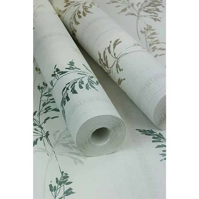 Rasch Tapetenwechsel 2 Vliestapete Blätter - Hellbeige, Floral, 10,05 x 0,53 m - Nahaufnahme von zwei Rollen floraler Tapete mit zarten Pflanzenmotiven in Grün- und Beigetönen, die eine elegante Wanddekoration bieten.