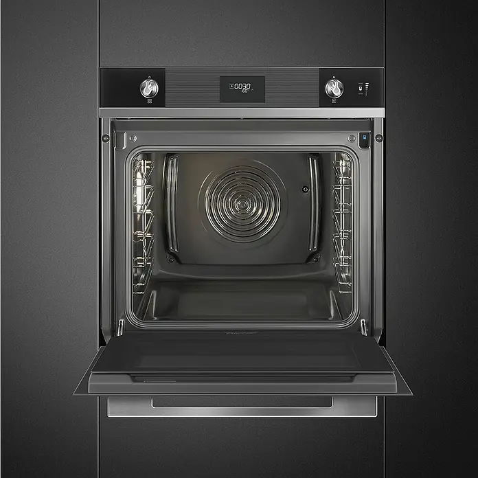 Smeg Horno empotrado SO6101S2N - Número de tipos de calentamiento: 11 ud., Volumen horno: 68 l, Negro - Horno Smeg negro empotrable abierto con pantalla digital y botones giratorios.