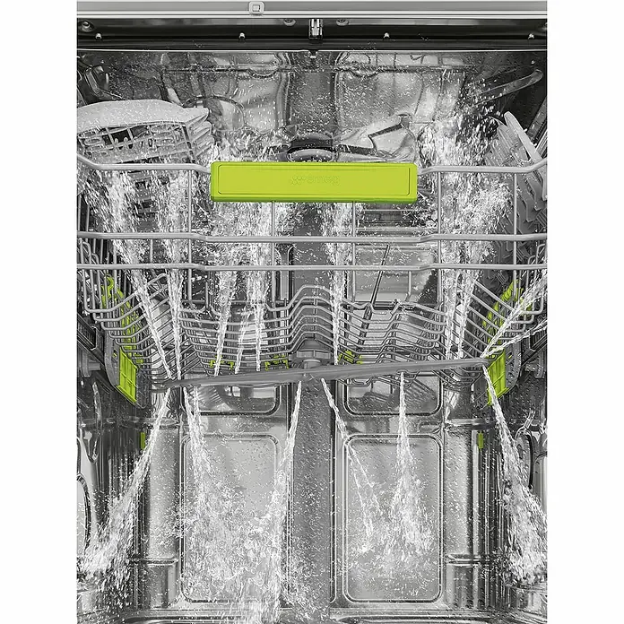 Smeg Lavavajillas integrable ST292D - Ancho: 59,8 cm, Número de cubiertos: 13 ud. - Interior de un lavavajillas Smeg con chorros de agua impactando en las rejillas, resaltando su rendimiento de limpieza.